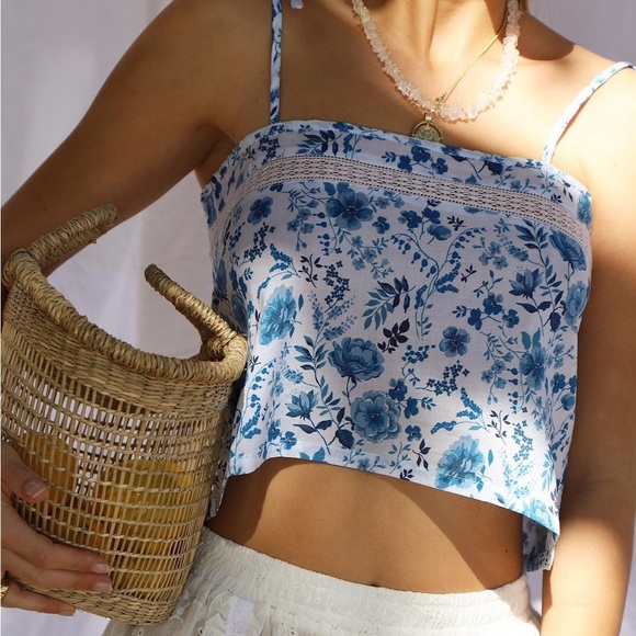 Maurie + Eve Maria Top in floral - Picture 4 of 8